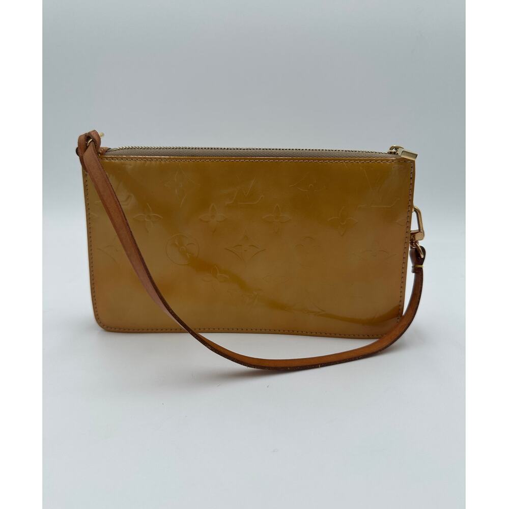 Louis Vuitton Verni Pochette - Picture 4 of 16